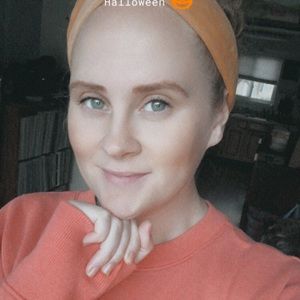 Meet your Posher, Casey